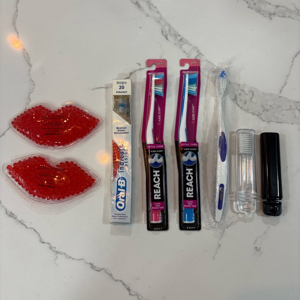 Reach and Oral-B Toothbrush Set & Travel Toothbrushes & Red Lip Ice Gel Packs
